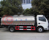 SINOTRUK HOWO 4X2 6 roule le camion-citerne à lait 5000L 6me camion-citerne à lait avec prix d\'usine 