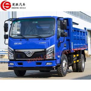 Véhicule à benne basculante légère Dongfeng pour le transport de matériaux de construction tels que la pierre concassée et le sable de rivière