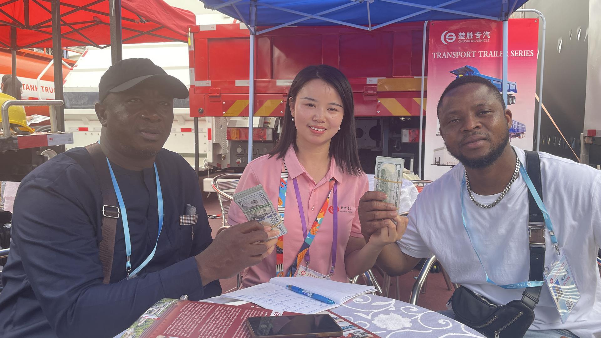 Réussi! Véhicule Chusheng dans la 137e foire de canton