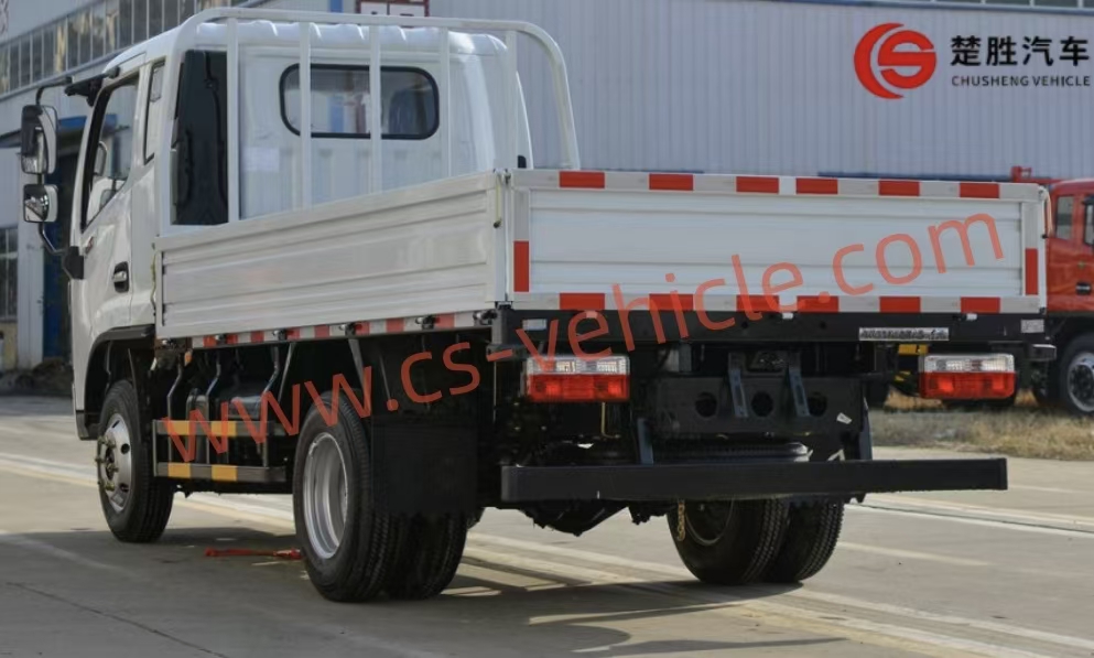 Camion &agrave; ridelle Dongfeng-8